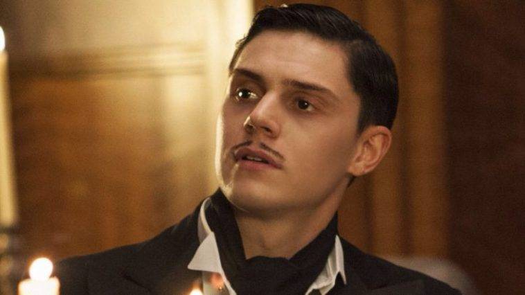 James Patrick March: il fascino della pazzia e l’eleganza del male