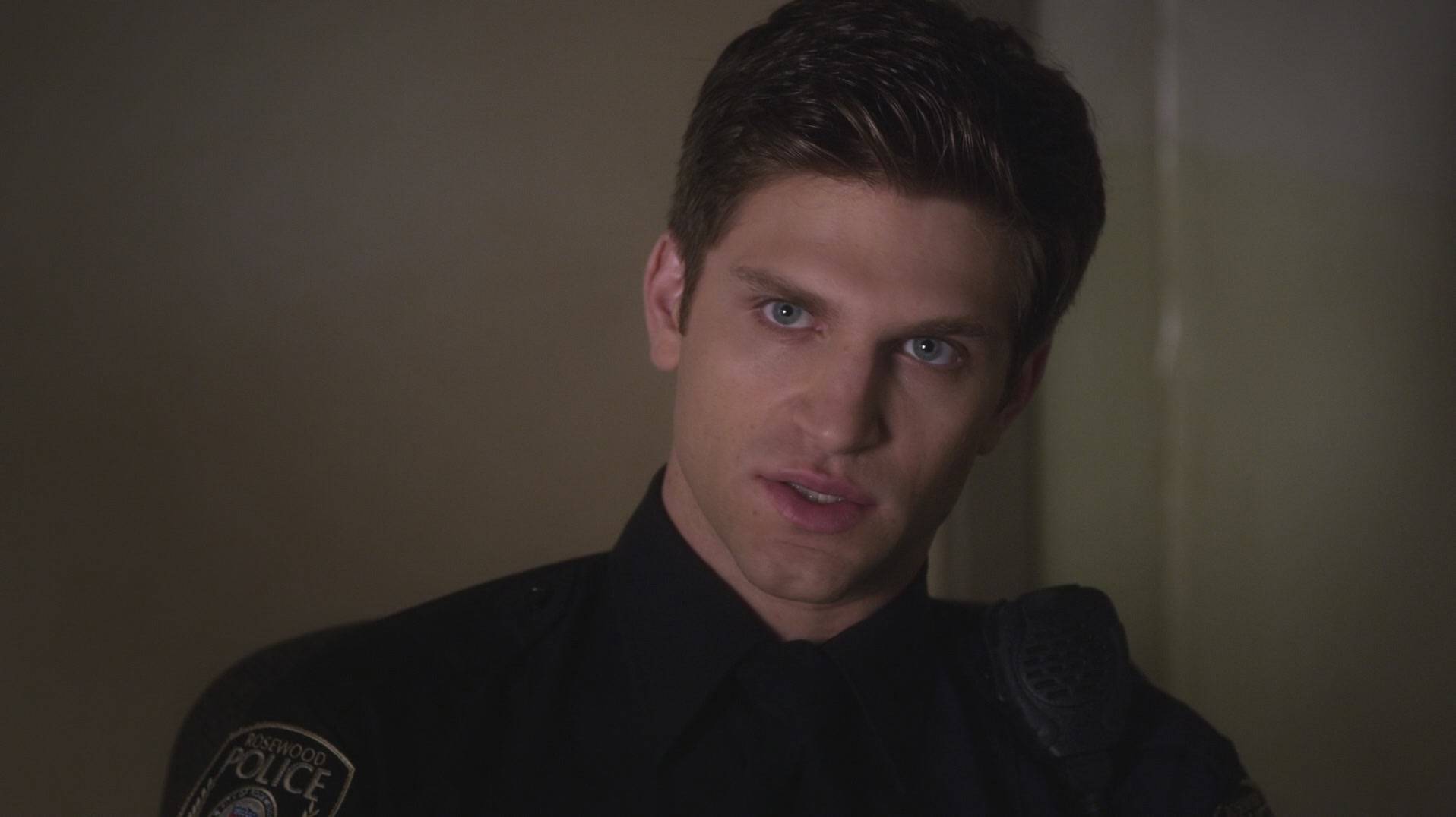 15) Toby Cavanaugh (Pretty Little Liars) .