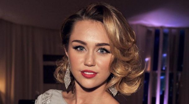 Come Si Chiama L Attrice Di Hannah Montana
