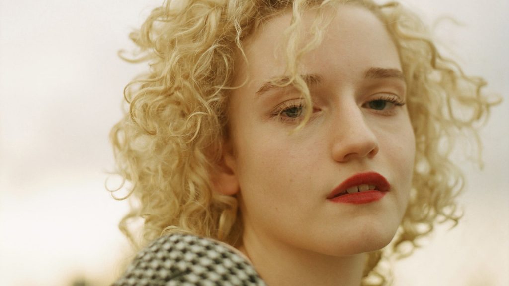 julia garner