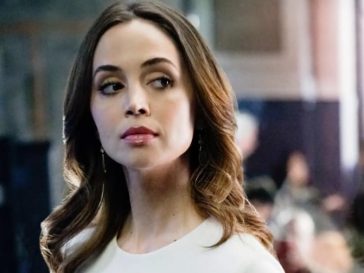 Eliza Dushku - Bull