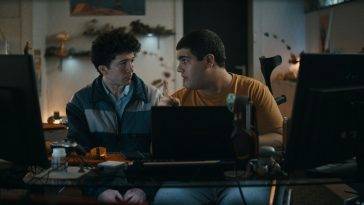 Abbonamento Netflix, Toghether Price