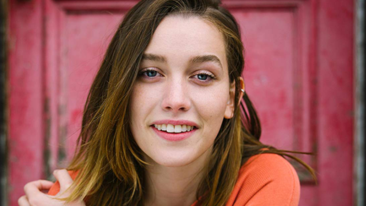 7 curiosità su Victoria Pedretti, la stupefacente attrice di You e Hill House