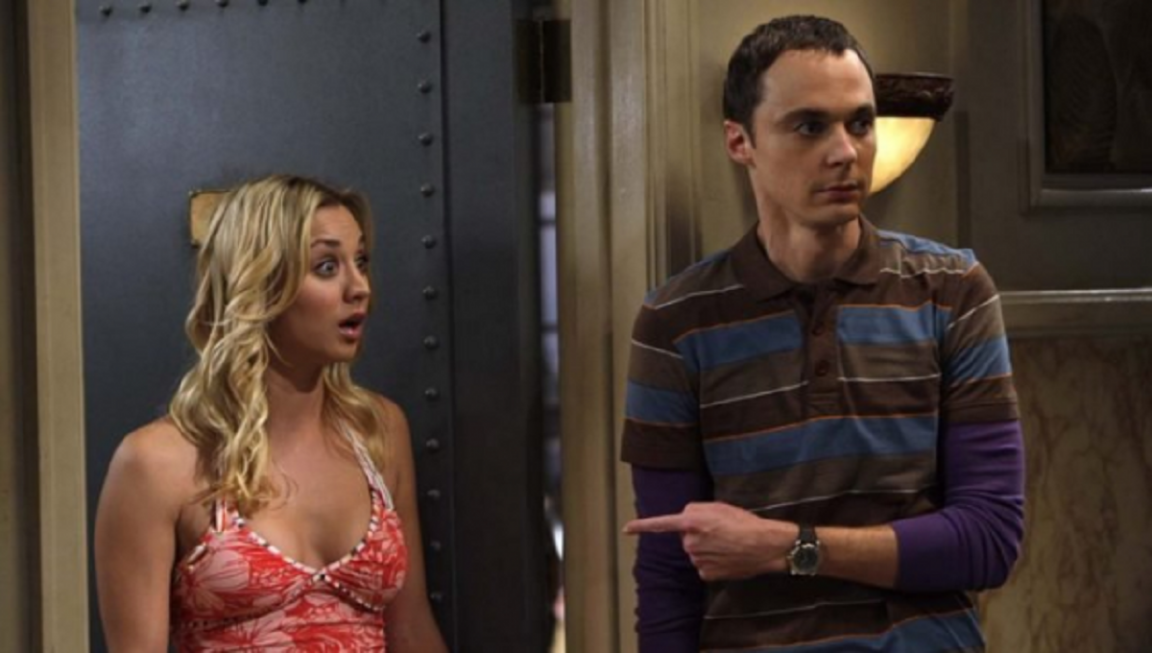 Young Sheldon Kaley Cuoco si "intrufola" in una puntata