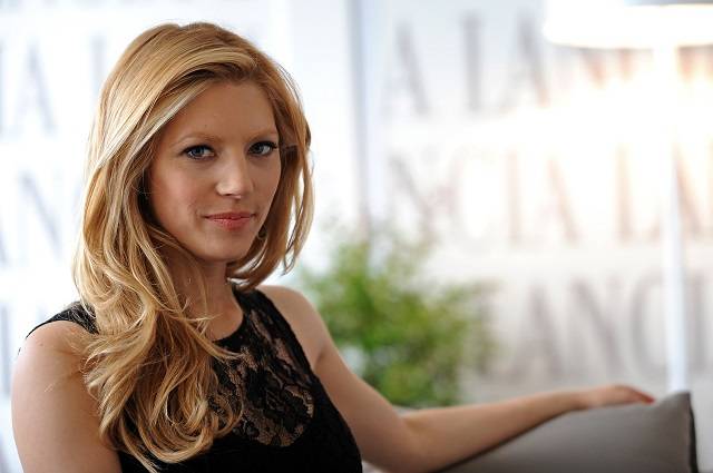 Katheryn Winnick 640x425