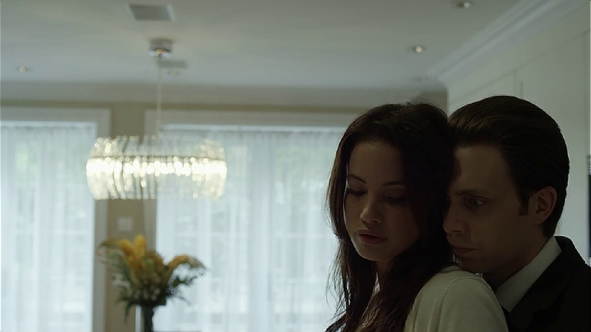 Joanna e Tyrell: una love story inquietante nel tetro universo di Mr. Robot