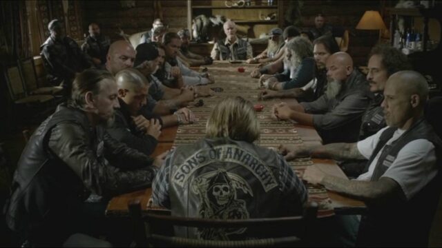 Sons of Anarchy Table 1200x675