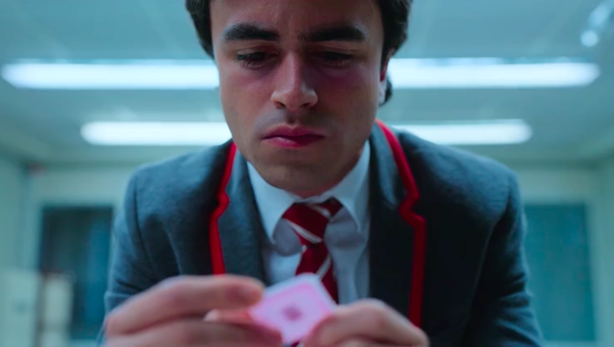 Élite 5 – La Recensione: tra feste e festini, e la stagione ha finito per svegliarsi tardi