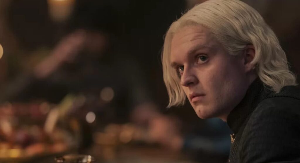aegon targaryen in una scena di house of the dragon 