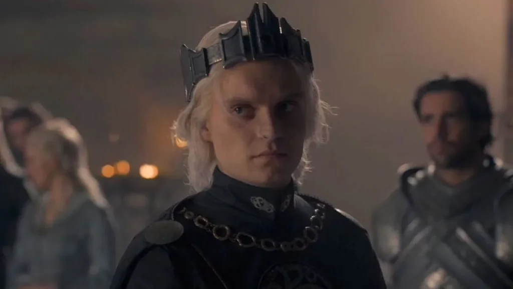 Un'immagine di Aegon Targaryen all'interno di House of the Dragon 