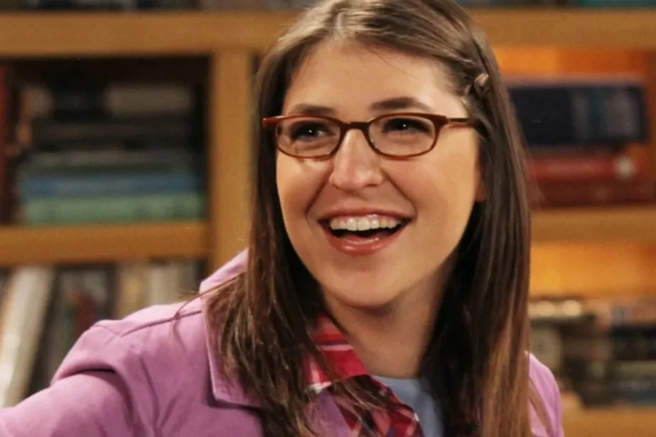In foto Mayim Bialik nei panni del personaggio di Amy Farrah Fowler in The Big Bang Theory