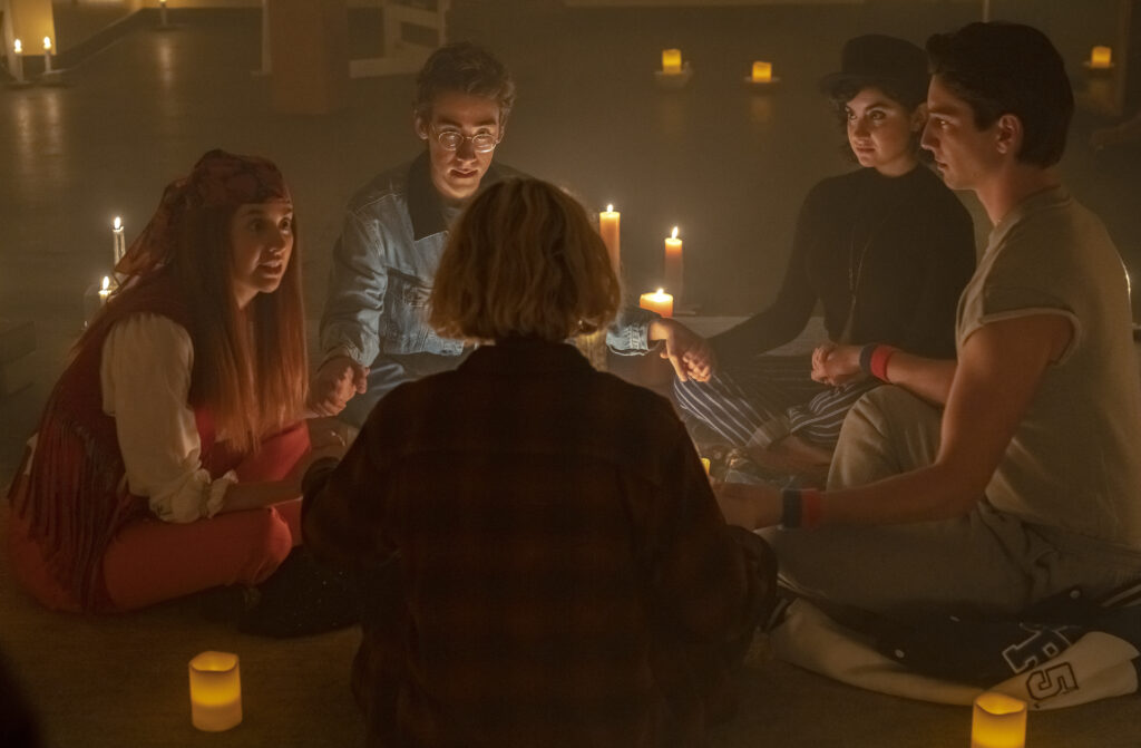 School Spirits è una serie drama che mescola il paranormale con il mistero