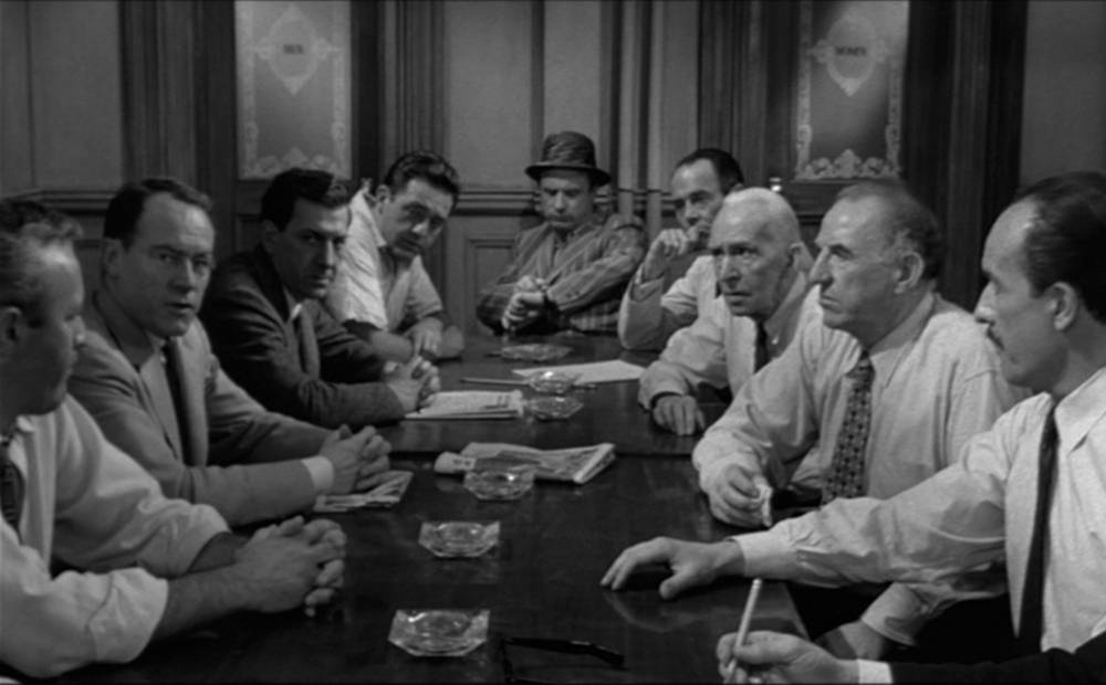 una scena di La Parola ai Giurati, uno dei film da vedere