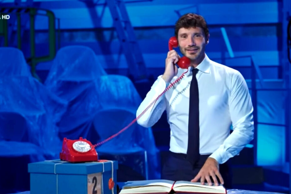Stefano De Martino, il nuovo conduttore di Affari Tuoi