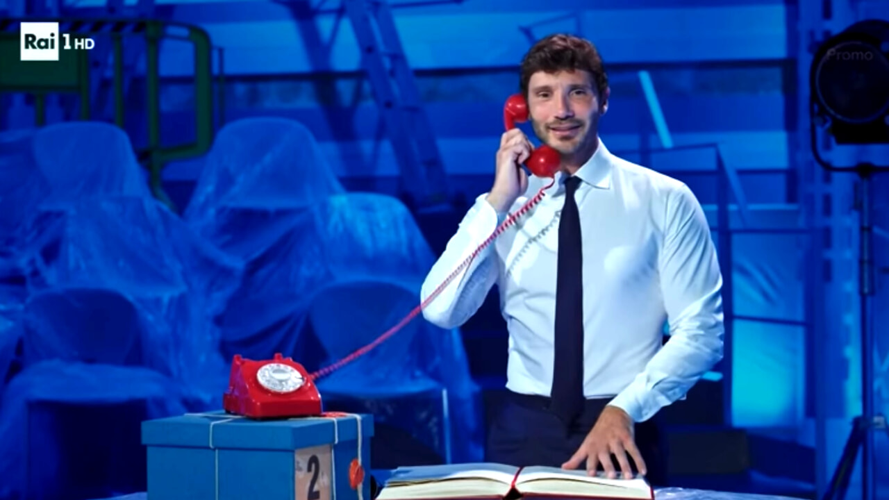 Stefano De Martino, il nuovo conduttore di Affari Tuoi
