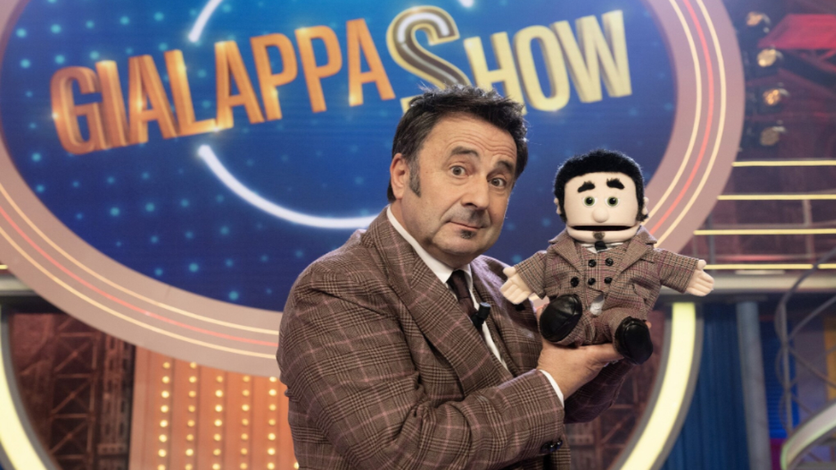 Il Mago Forest è il conduttore di GialappaShow