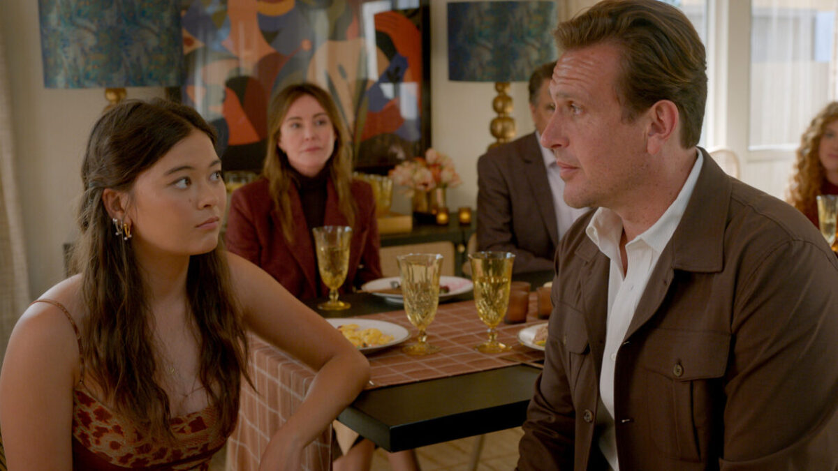 Lukita Maxwell e Jason Segel in “Shrinking”, ora disponibile su Apple TV+
