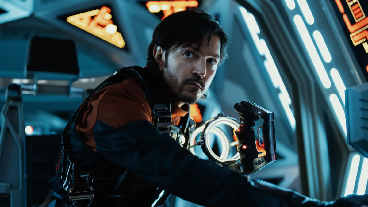 Diego Luna nei panni di Cassian Andor in una delle migliori serie tv di aprile