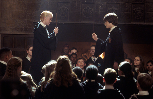 Draco Malfoy e Harry Potter si scontrano al Club dei Duellanti