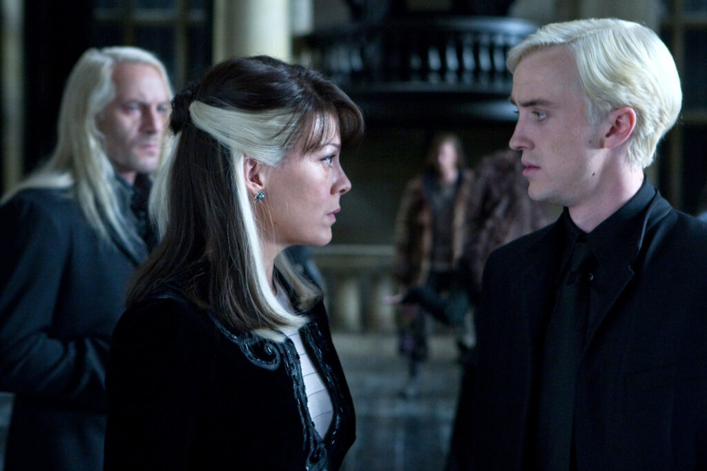 Narcissa e Draco Malfoy nella loro magione