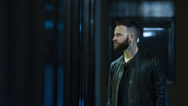 Alessandro Borghi, uno dei migliori attori italiani, nella seconda stagione di suburra
