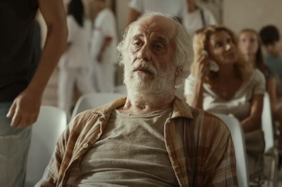 Tony Servillo in una scena del film Adagio, in arrivo questa settimana su Amazon Prime Video