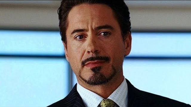 Un giovane Robert Downey Jr nel primo capitolo di Iron Man