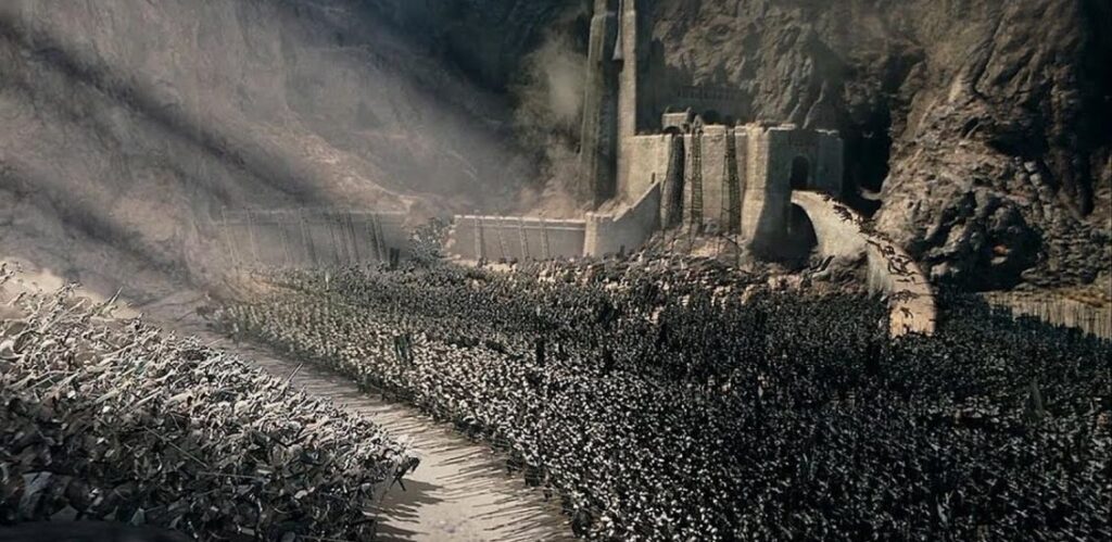 L'esercito dei Rohrimm e Gandalf arrivano in soccorso al fosso di Helm nel secondo capitolo di Il signore degli anelli