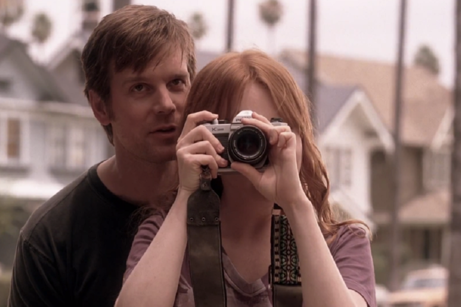 Nate e Claire nell'ultima puntata di Six Feet Under, uno dei migliori finali delle Serie Tv