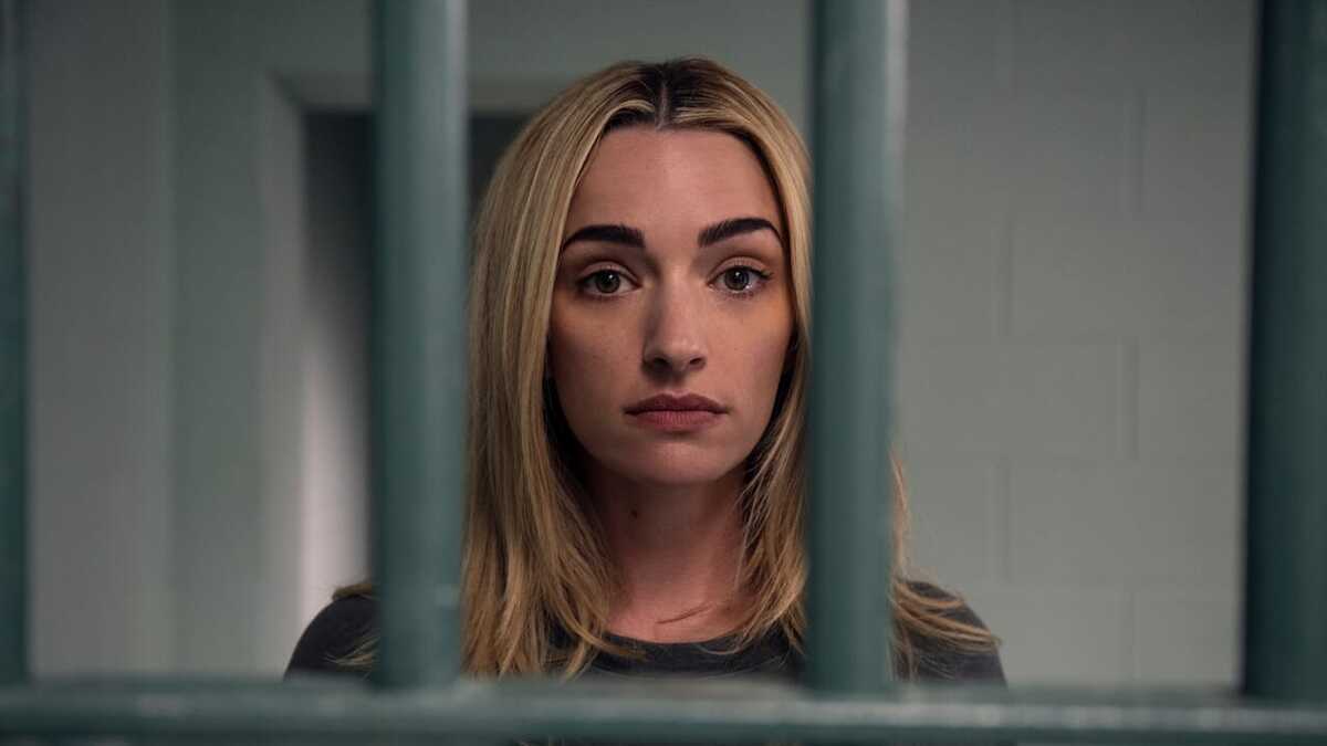 La protagonista in una scena di Ginny & Georgia 3