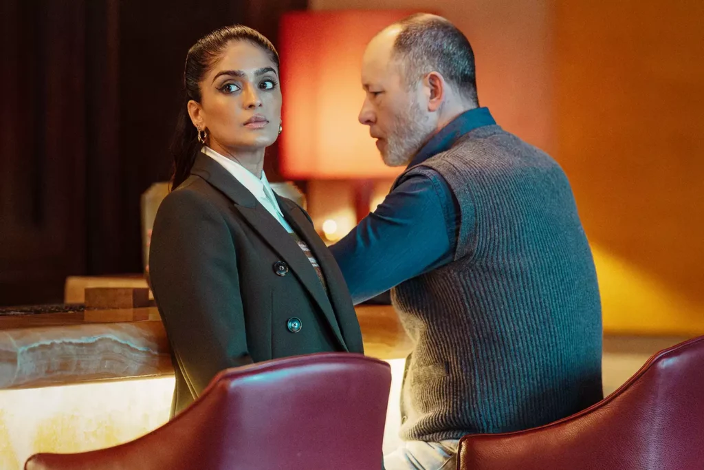 Seraphina e Brendan Harrigan organizzano il loro traffico di rubini
