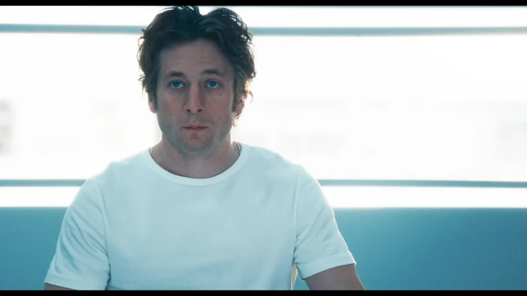 Jeremy Allen White è Carmy nella serie FX disponibile su DIsney+