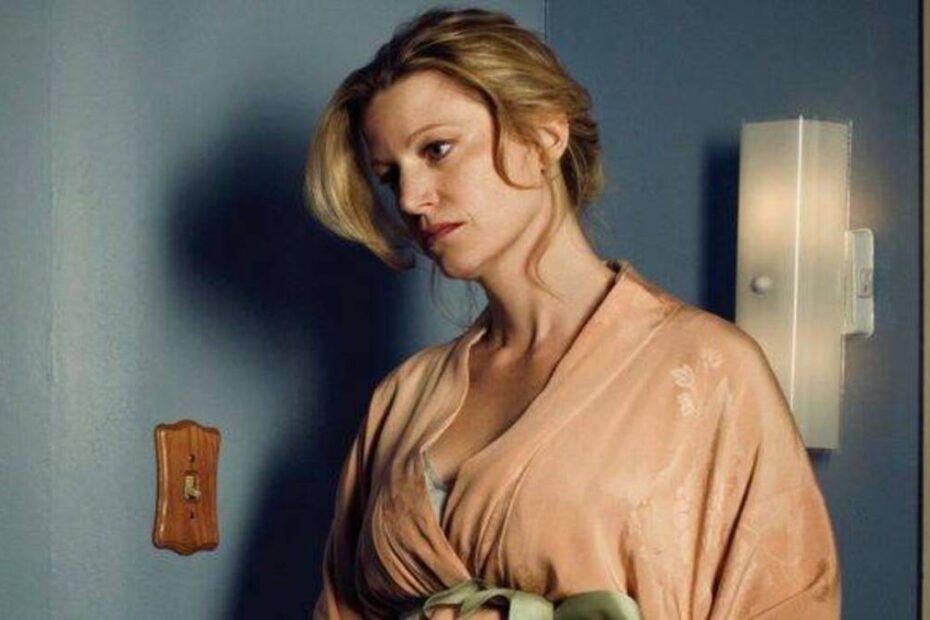 Skyler White, uno dei personaggi delle Serie Tv ritenuti più antipatici, in una scena di Breaking Bad