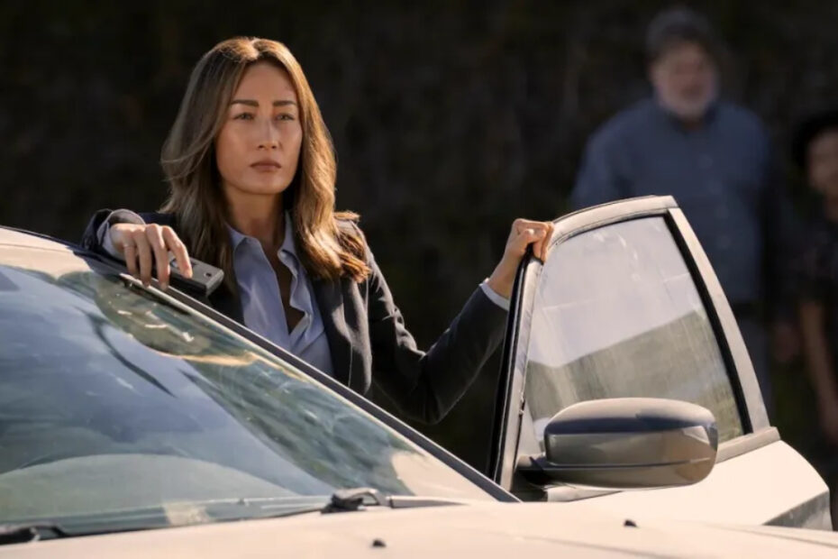 Renée Ballard, fuori dalla sua auto