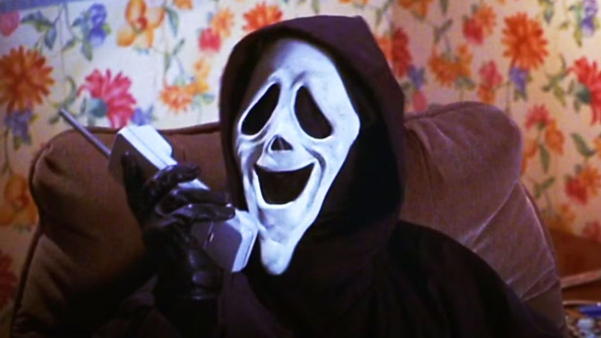 Ghostface in Scary Movie 1
