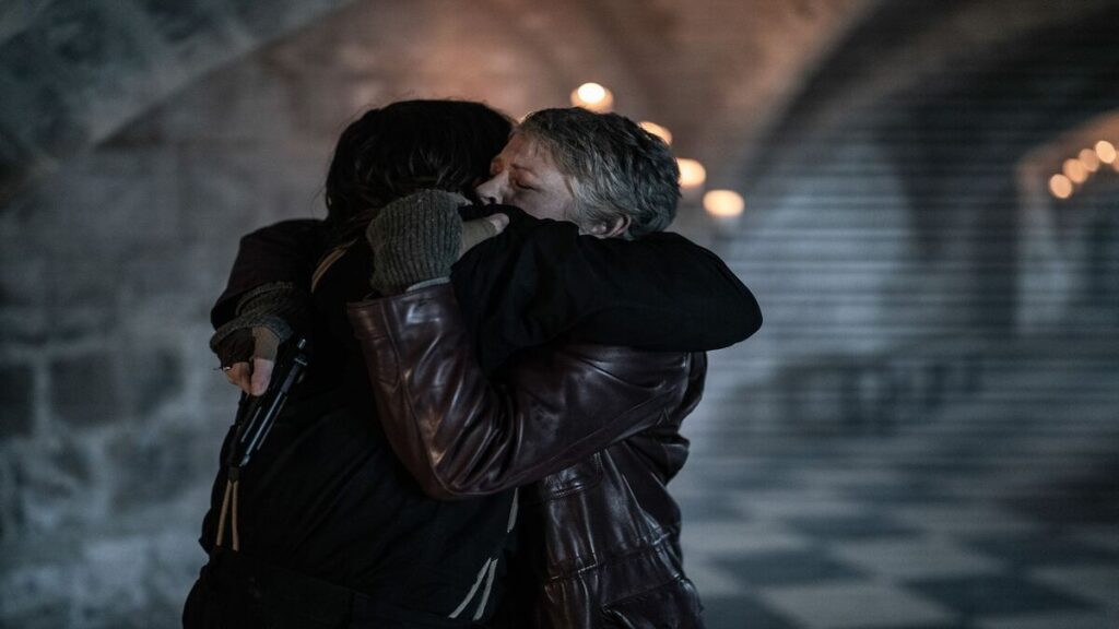 Carol e Daryl in The Walking Dead: Daryl Dixon