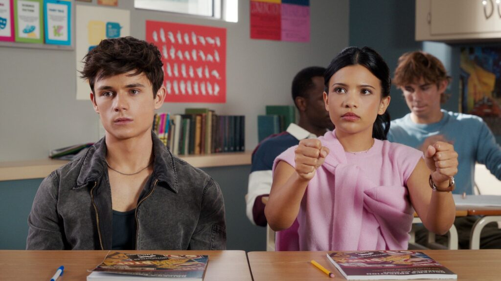 Alcuni frame della seconda stagione della serie Netflix