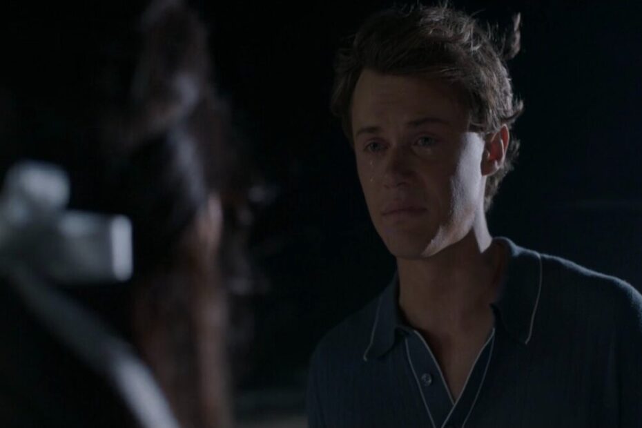 Conrad in una scena del settimo episodio de L'Estate nei tuoi Occhi 3