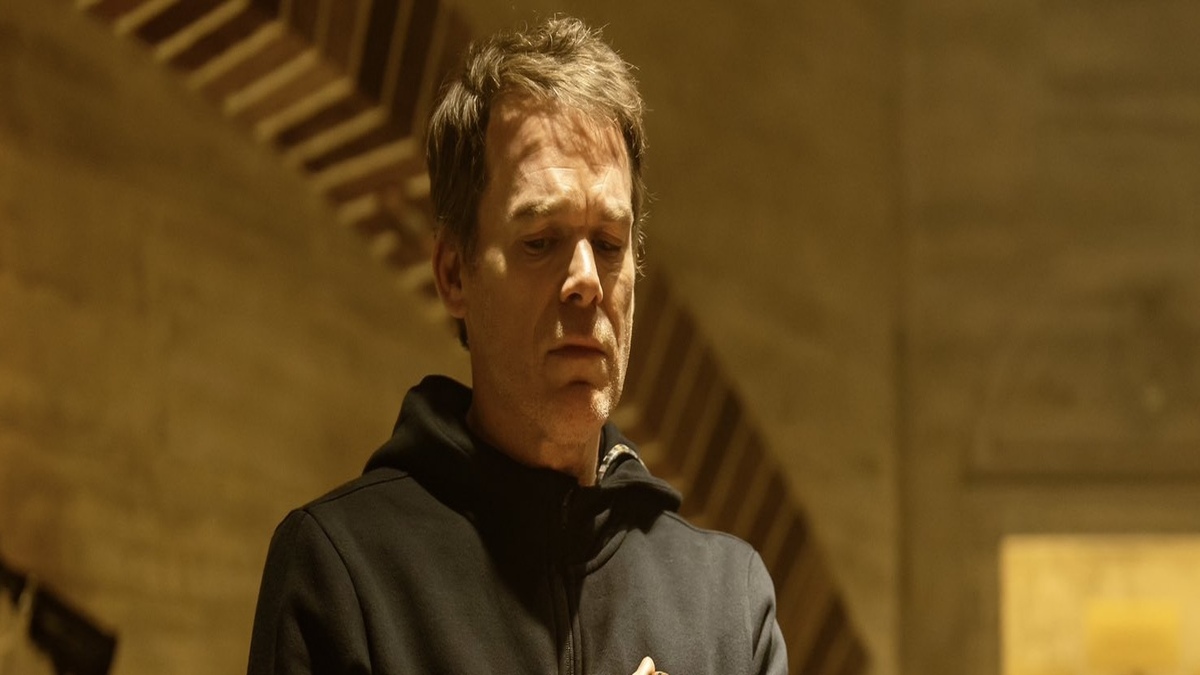 Dexter in una scena del nono episodio di Dexter: Resurrection