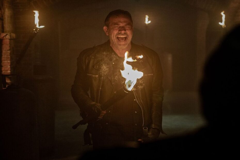 Negan in una scena di The Walking Dead: Dead City 2