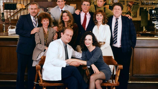 gli avventori di Cheers, Serie tv da vedere su Paramount+
