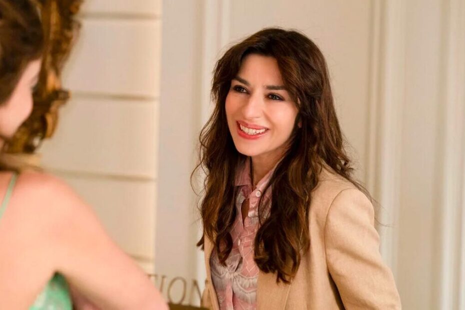 Sabrina Impacciatore, una delle migliori attrici italiane, in una scena di The White Lotus