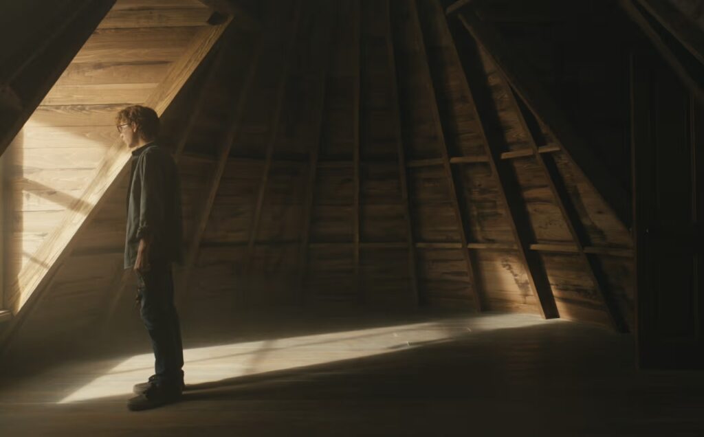 Il finale di The Life of Chuck, quando il giovane entra finalmente nella cupola