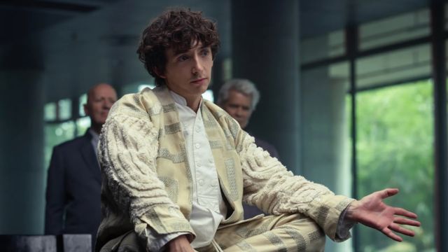 Boy Kavalier durante le contrattazioni con Yutani