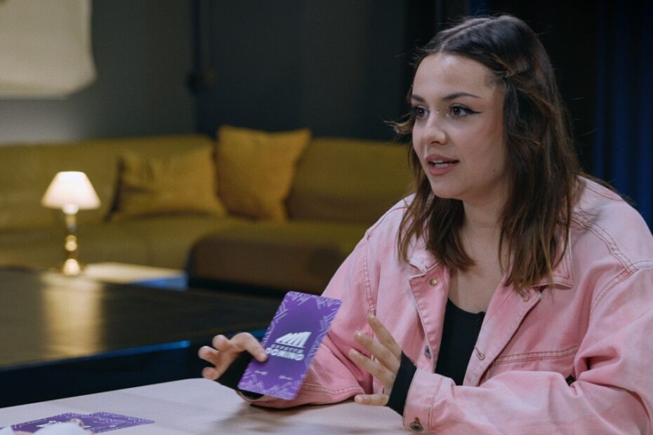 Una scena della nuova docu-serie Effetto Domino