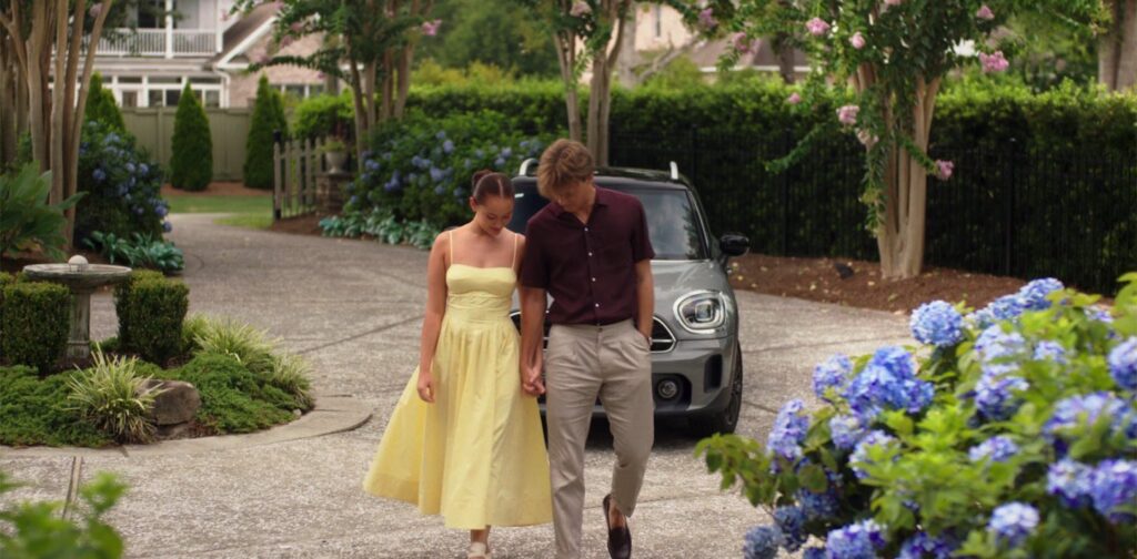 Belly e Conrad in una scena de L'Estate nei tuoi Occhi 3