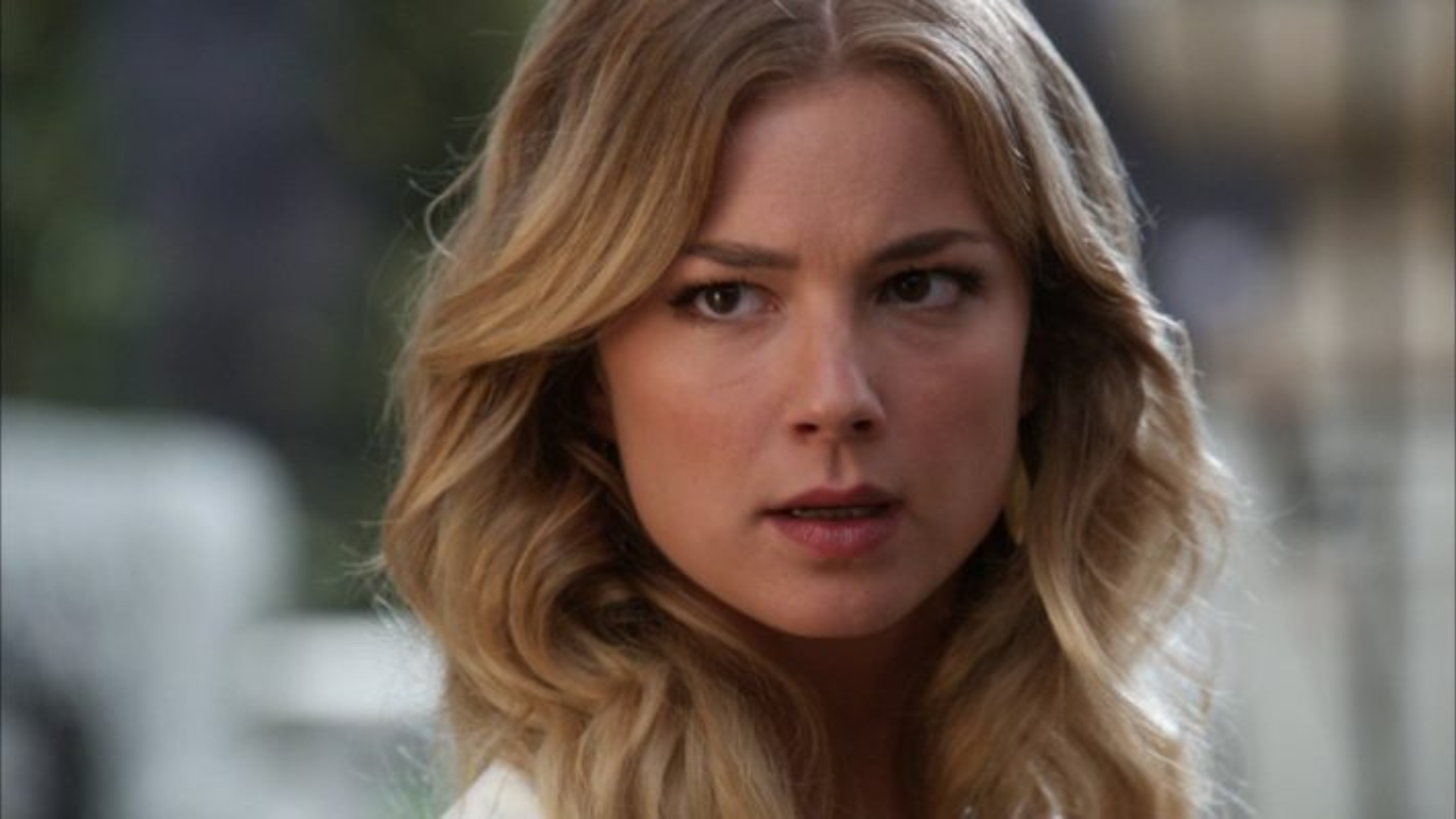 Amanda/Emily in Revenge