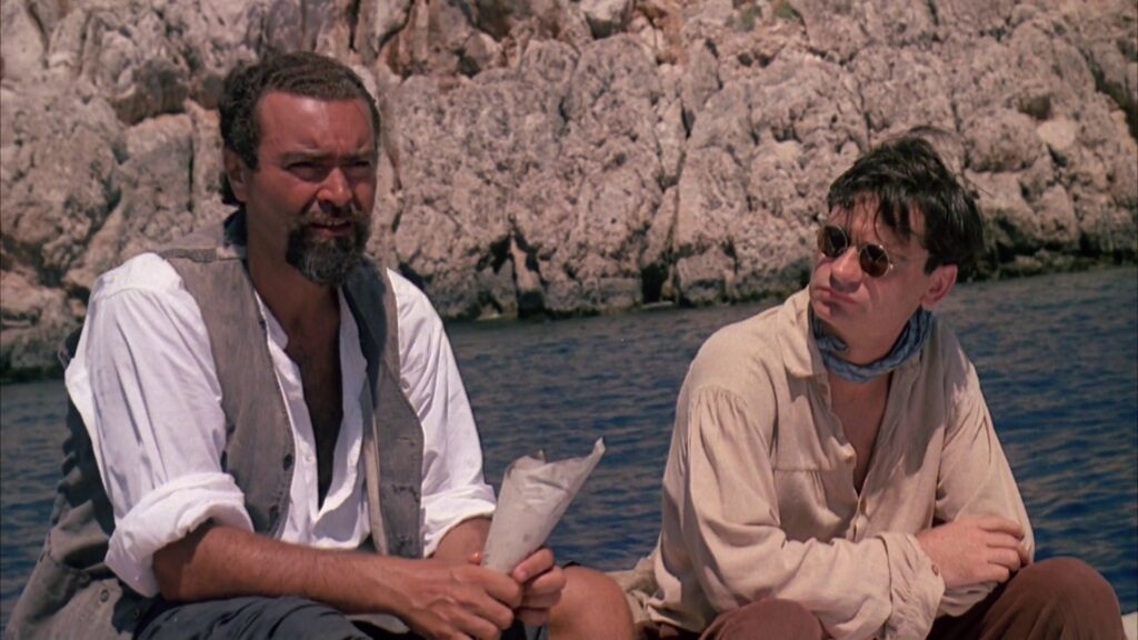 Diego Abatantuono e Claudio Bigagli in una scena di Mediterraneo, uno dei migliori film italiani