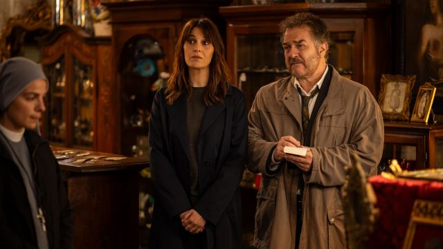 Petra e Antonio nella loro prima indagine di questa terza stagione