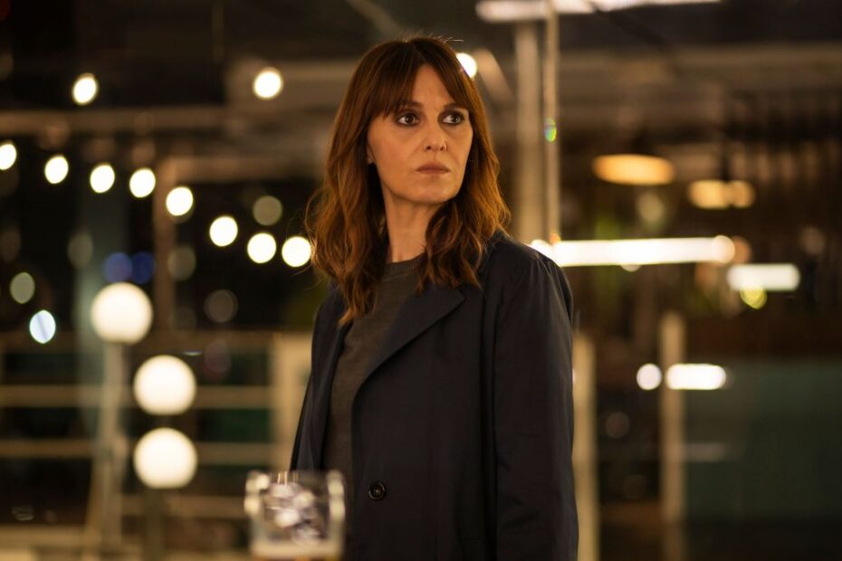 Paola Cortellesi torna a vestire i panni di Petra Delicato